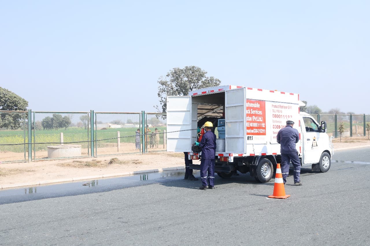 ATS Humsafar Product Retriever Unit crew preparing equipment on site
